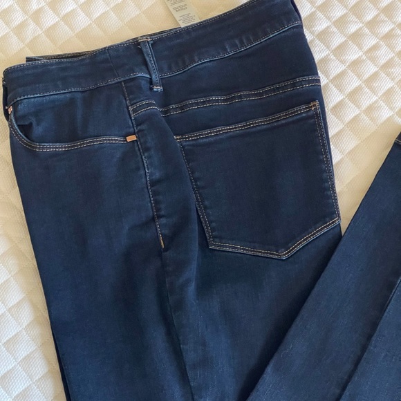 Chico’s Platinum Jegging - Picture 3 of 9